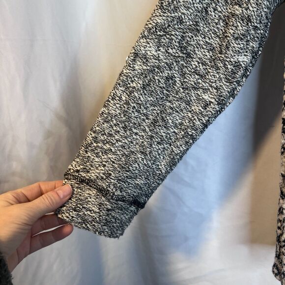 Westport Busy Maximalist Aztec Southwestern Knit Sweater Metallic Size Medium - Picture 4 of 9